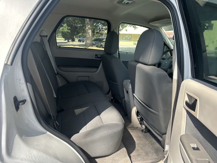 2009-ford-escape-image-6