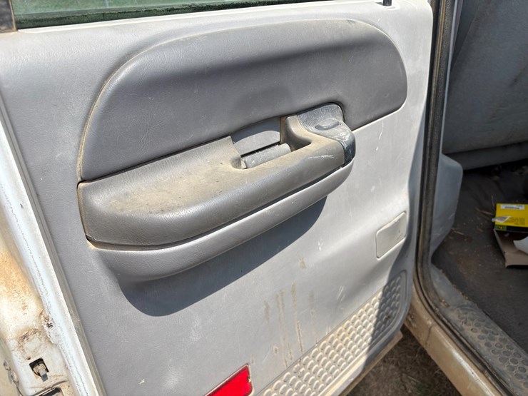 1999-ford-f350-image-28