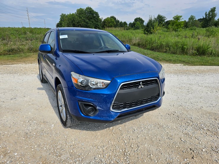 2015-mitsubishi-outlander-image-43
