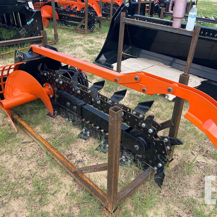 UNUSED FUTURE MINI SKID STEER TRENCHER