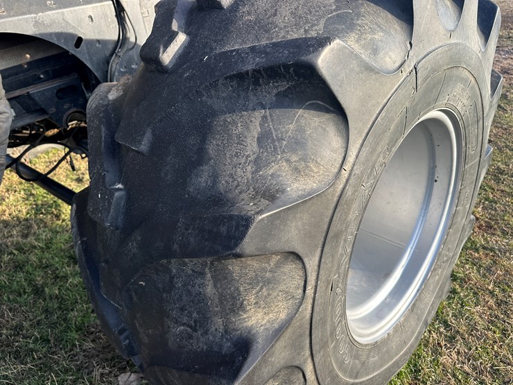 2012-case-ih-8120-image-24