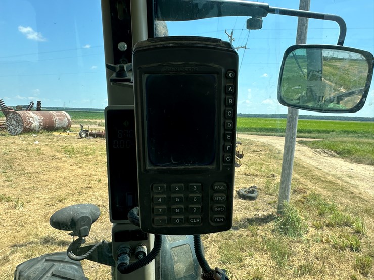 2014-john-deere-8285r-image-72