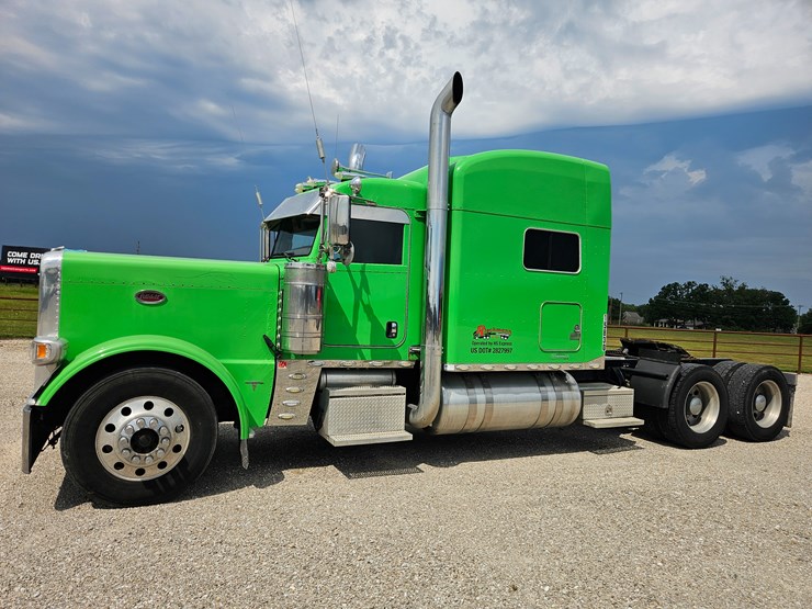 2015-peterbilt-389-image-6