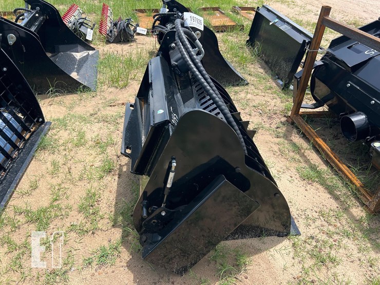 unused-future-mini-skid-steer-mixing-bucket-image-3