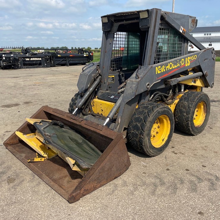 NEW HOLLAND L160