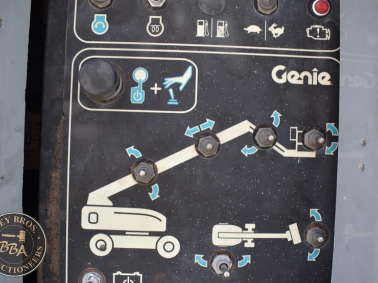 2014-genie-s65-trax-image-28