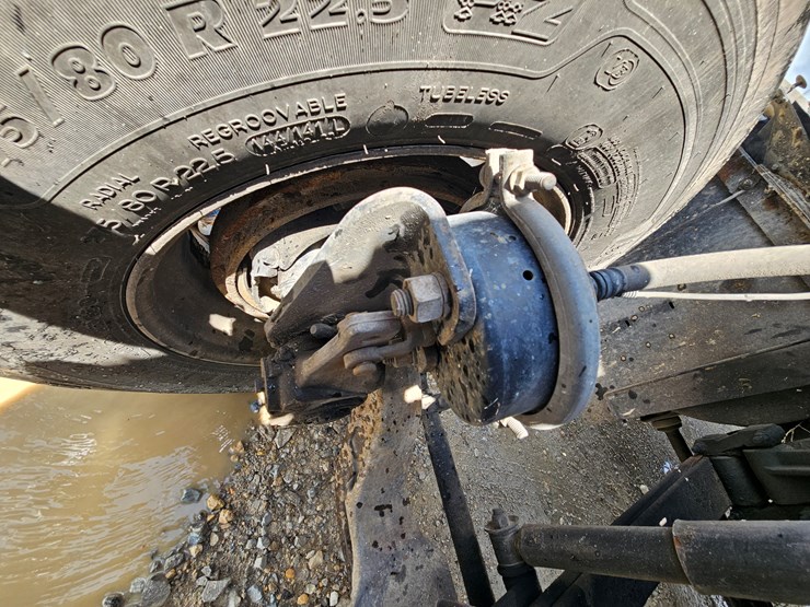 2005-kenworth-t600-image-63