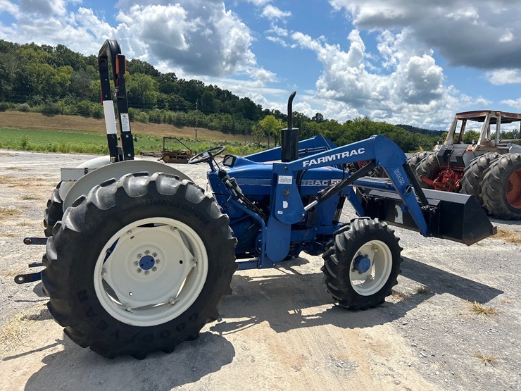 farmtrac-555dtc-image-5