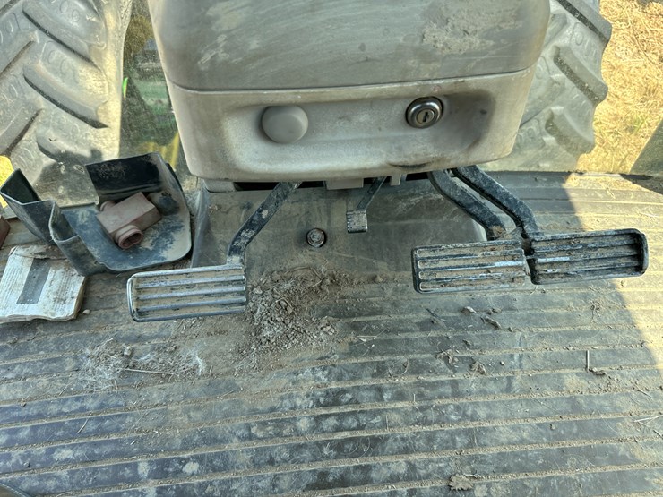 2014-john-deere-8285r-image-62
