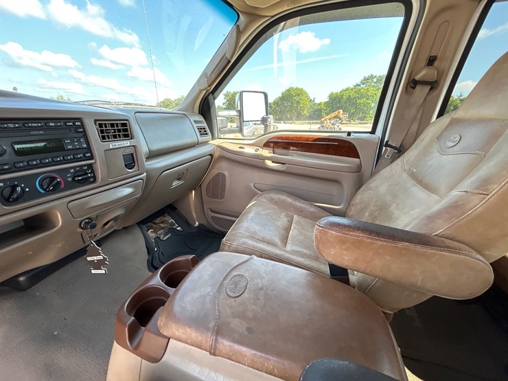 2004-ford-f350-image-11
