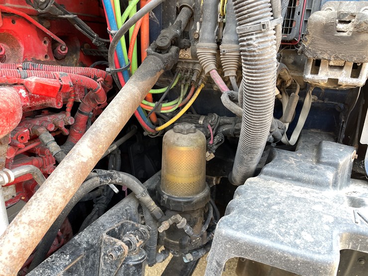 2016-kenworth-t680-image-40