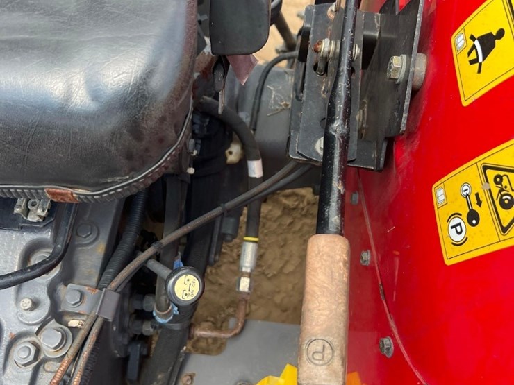 massey-ferguson-2615-image-30
