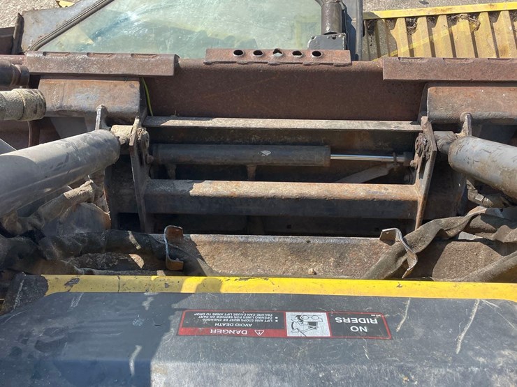 new-holland-l160-image-46