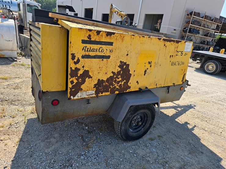 2010-atlas-copco-xas375-image-21
