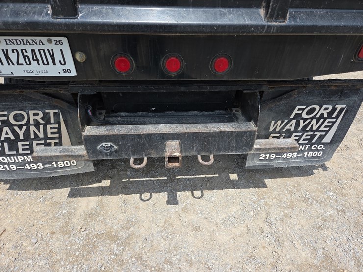 2000-gmc-3500hd-image-21
