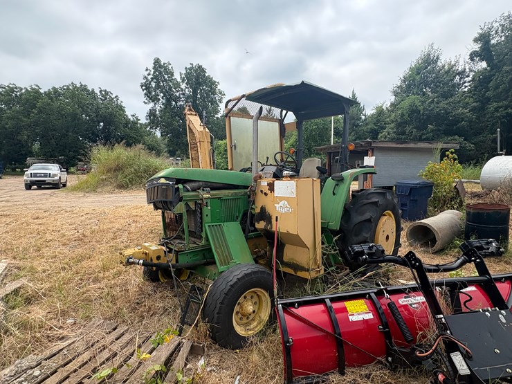 2000-john-deere-6310-image-1