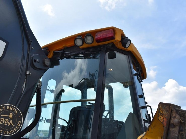 2018-deere-410l-37589-image-35