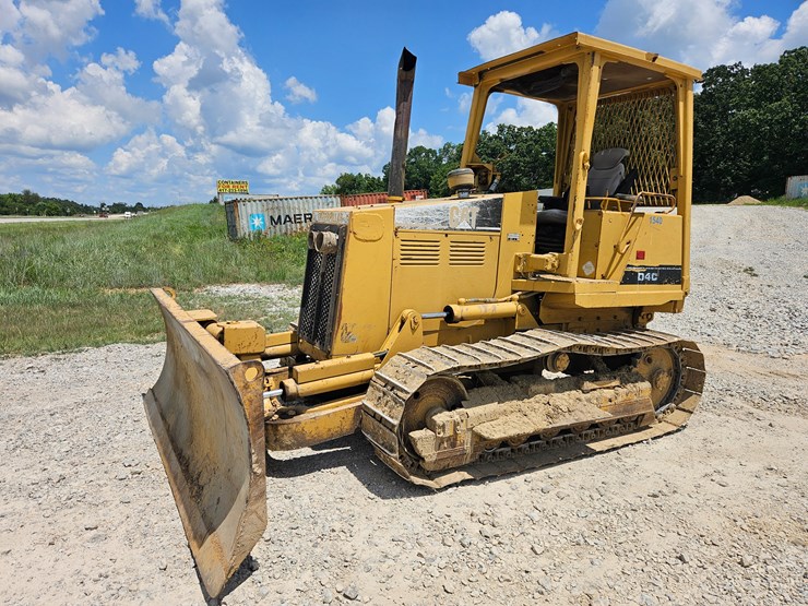 caterpillar-d4c-image-3