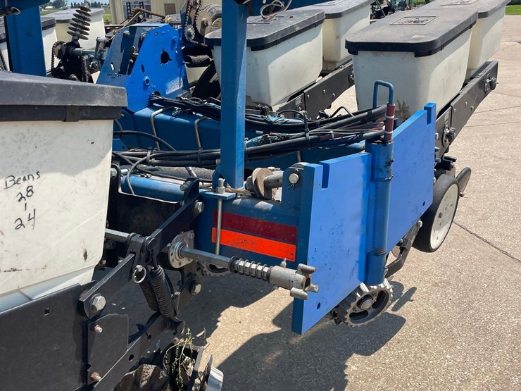 kinze-3200-image-17