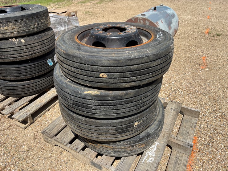 #79736-•-qty-4,-225/70r19.5,-10-lug-tires-and-rims-image-2