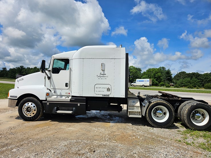 2005-kenworth-t600-image-8