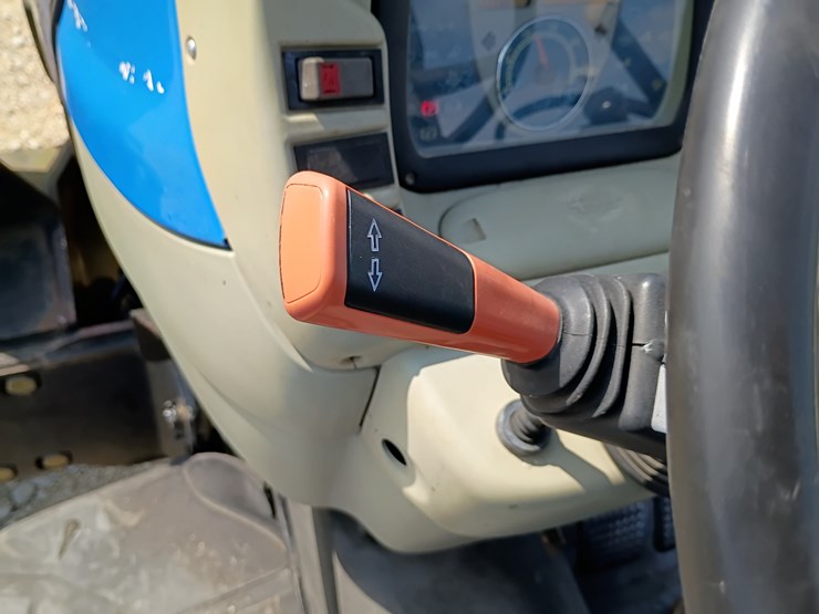 2009-new-holland-t4030-image-27