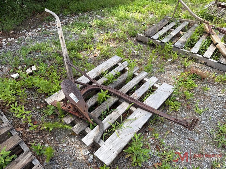 horse-drawn-plow-image-1