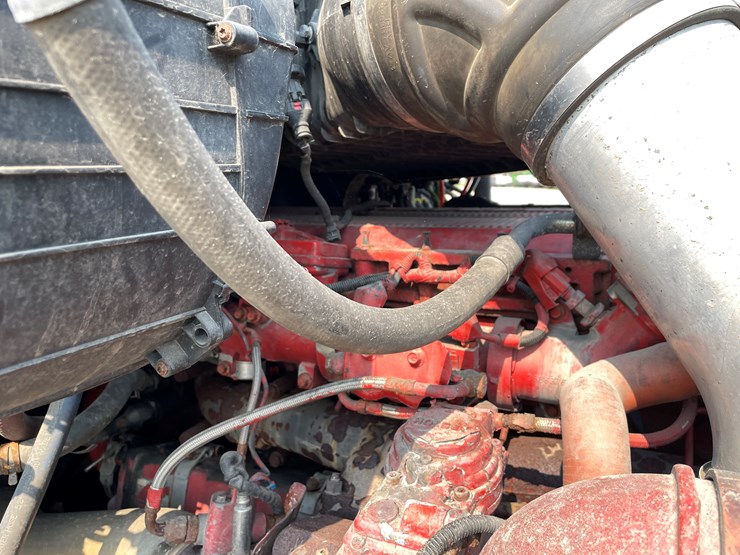2016-kenworth-t680-image-52