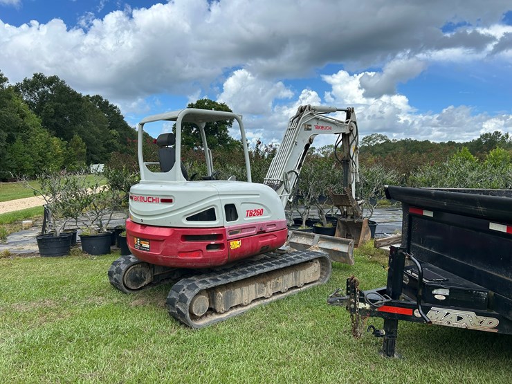 2018-takeuchi-tb260-image-2