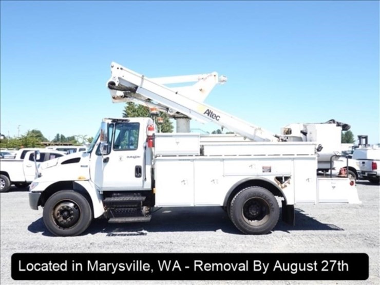 2009-international-durastar-4300-image-4