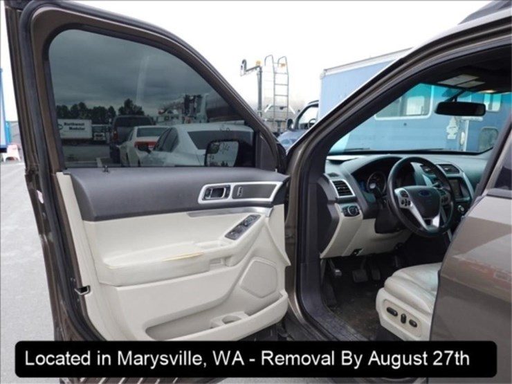 2015-ford-explorer-image-3