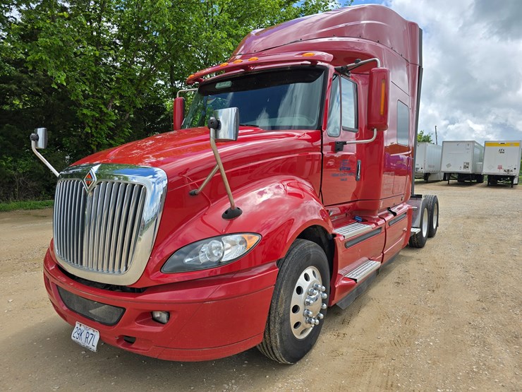 2015-international-prostar-image-1