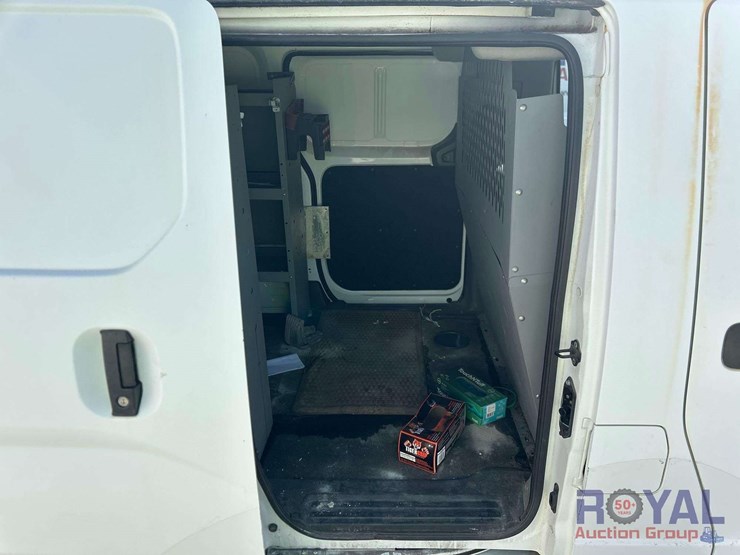 2016-nissan-nv200-image-17