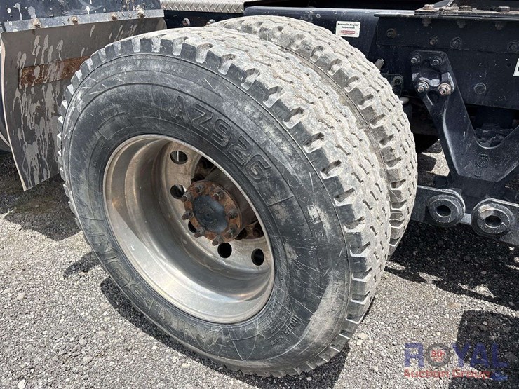 2019-kenworth-t880-image-46