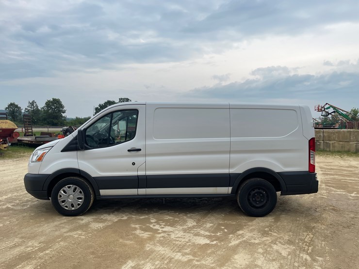 2015-ford-transit-image-8
