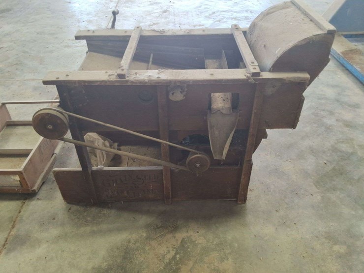 1635-gallon-poly-tank,-held-liquid-fertilizer-and-water-image-9