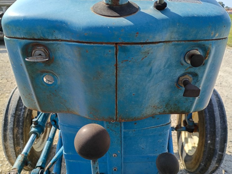 ford-tractor-image-30