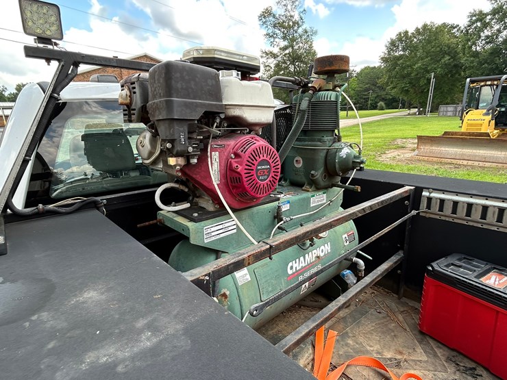 2020-ford-f350-image-9