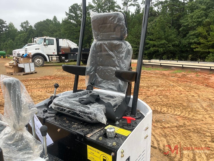 unused-2025-tk13-mini-crawler-excavator-image-16