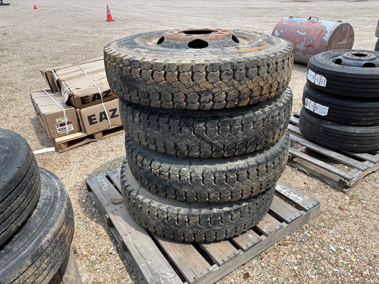 #79735-•-qty-4,-9.00r20,-10-lug-tires-and-rims-image-1
