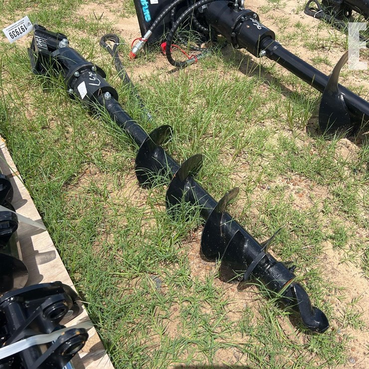 UNUSED FUTURE MINI EXCAVATOR 8" HYD AUGER