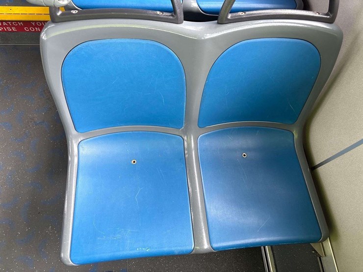 2014-gillig-low-floor-image-26