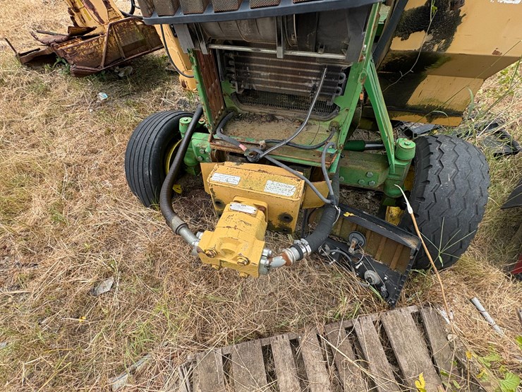 2000-john-deere-6310-image-11