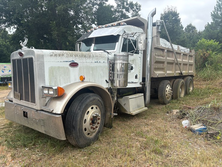 2005-peterbilt-379-image-1