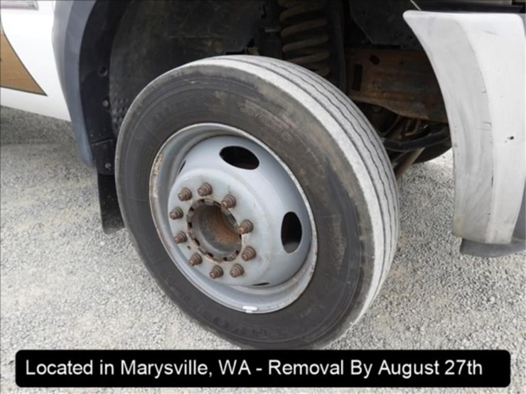 2006-ford-f550-image-13