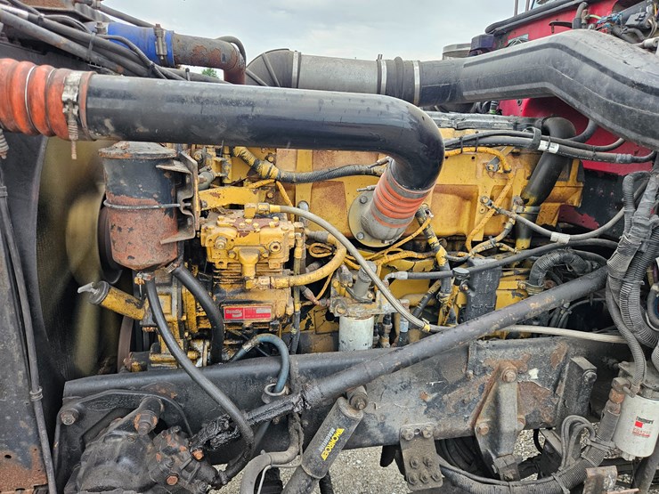 2003-peterbilt-379-image-37