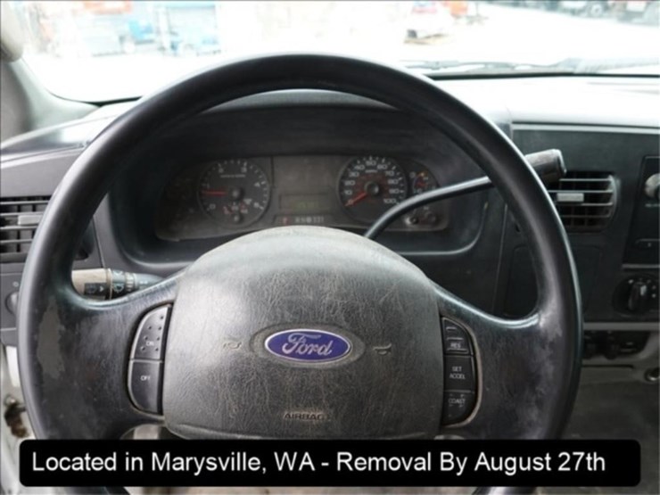 2006-ford-f550-image-9