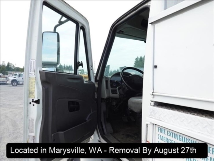 2008-international-durastar-4300-image-16