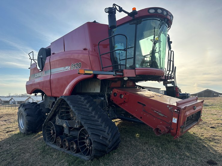 2012-case-ih-8120-image-2