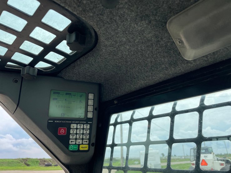 bobcat-s250-image-46